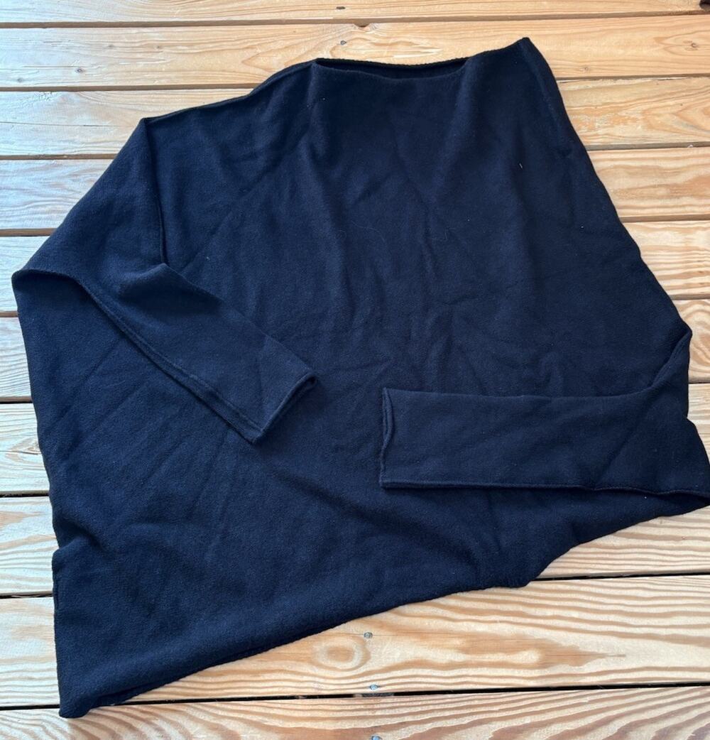 Lea & Luc NWT Italy Women’s Asymmetrical Cashmere Blend Sweater Size S Black H2